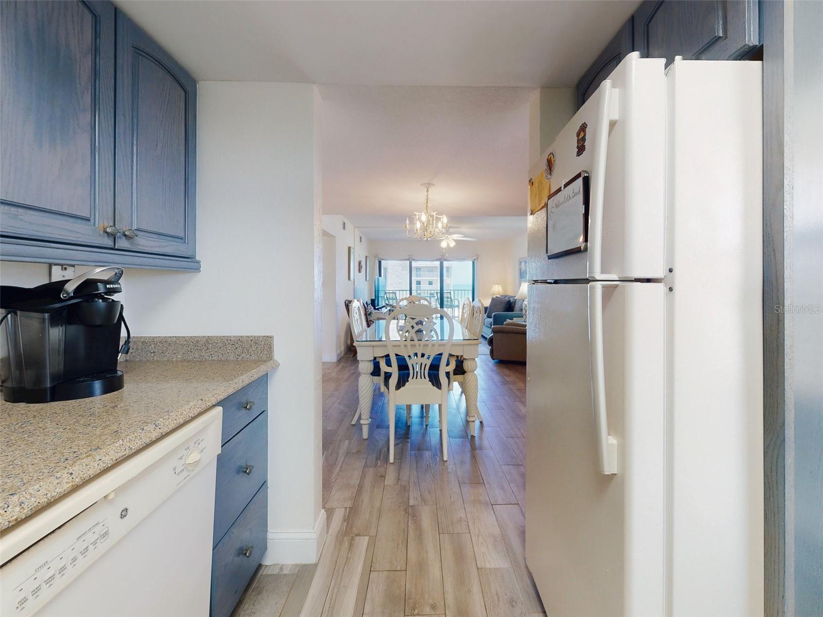 Image 11 of 84 For 4175 Atlantic Avenue 4110