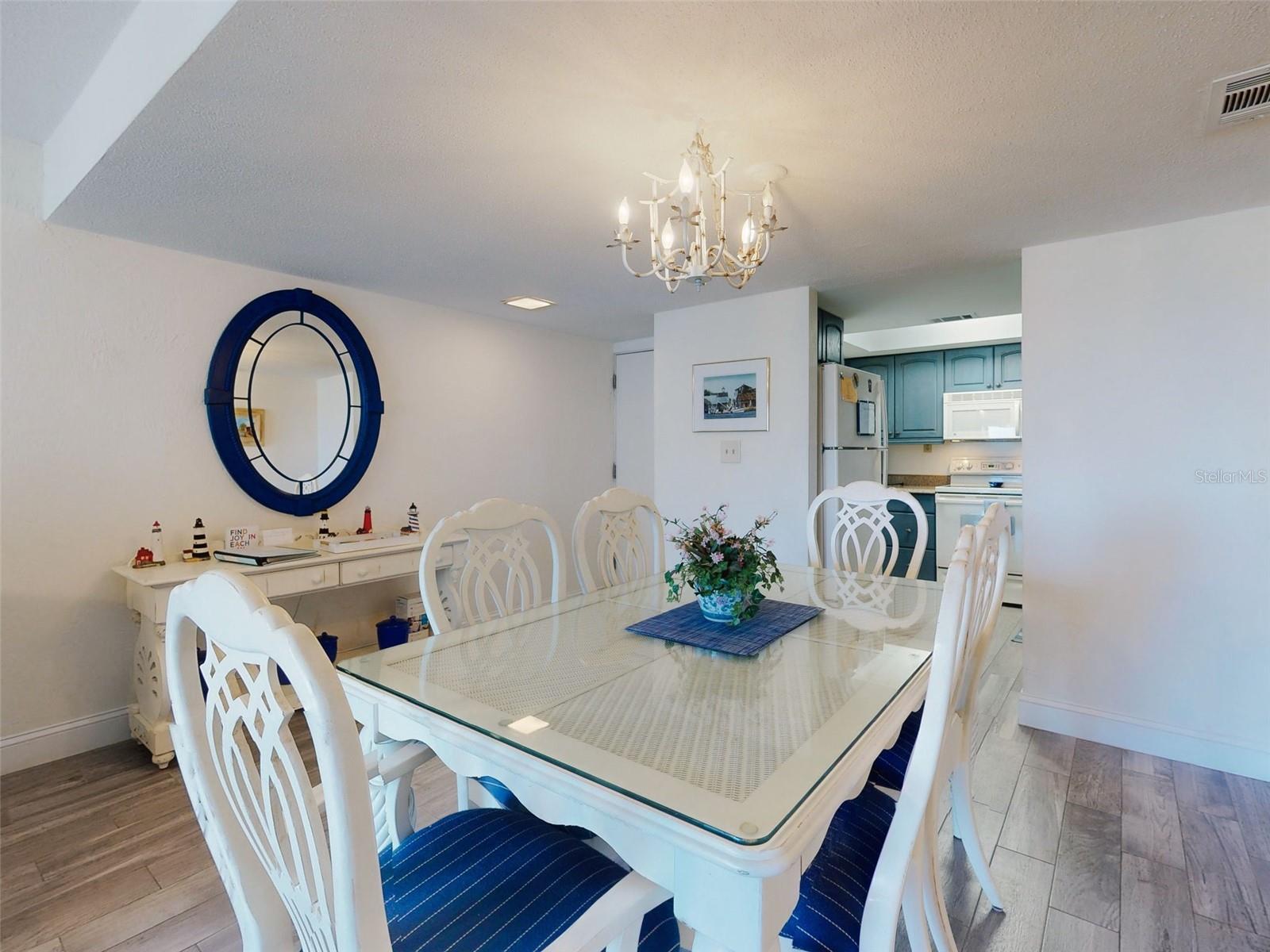 Image 6 of 84 For 4175 Atlantic Avenue 4110