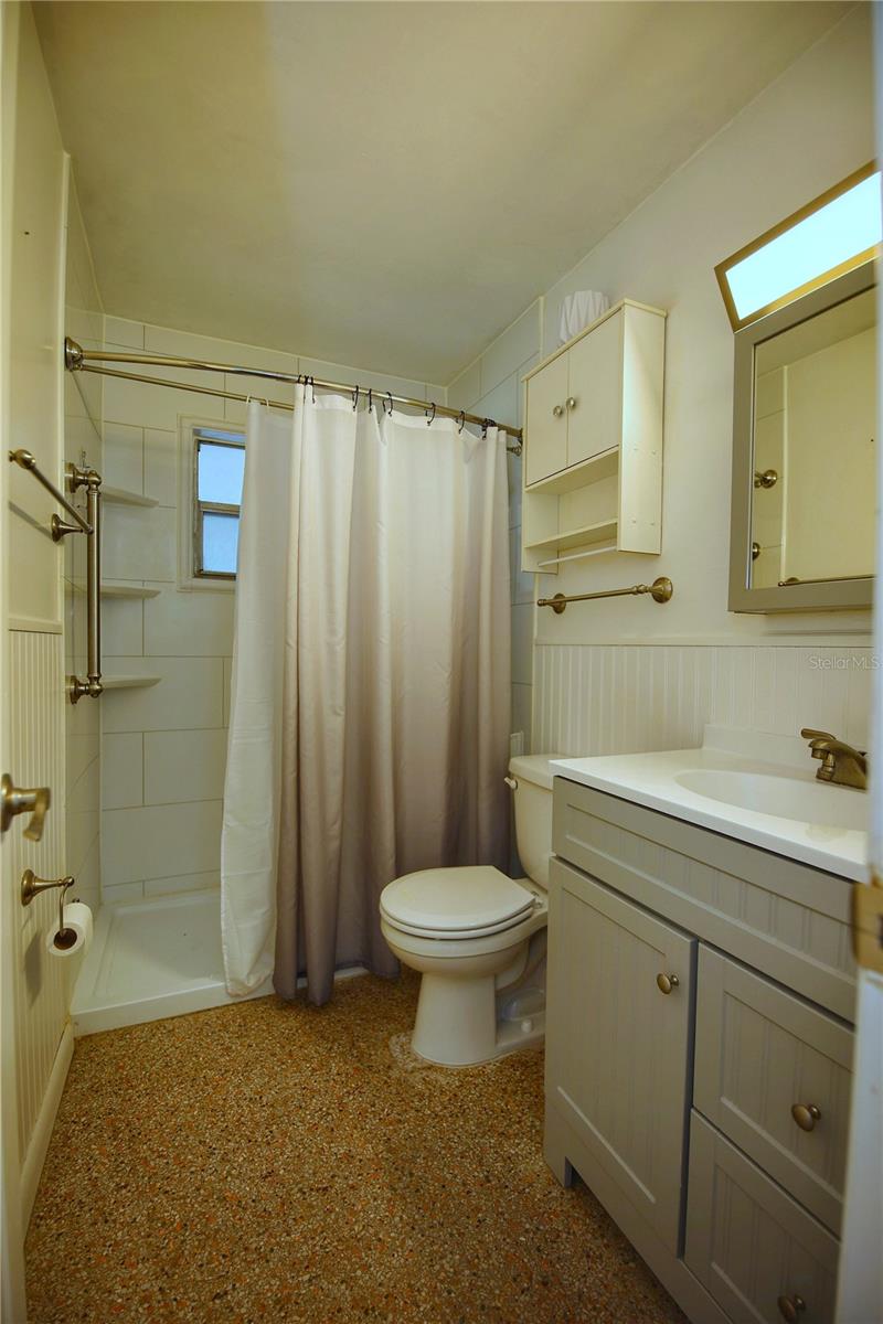Image 15 of 43 For 805 18th Avenue