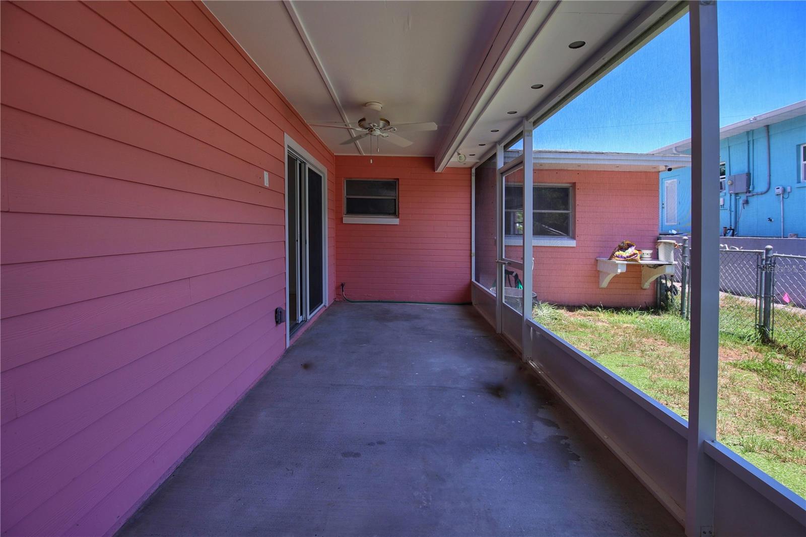 Image 18 of 43 For 805 18th Avenue