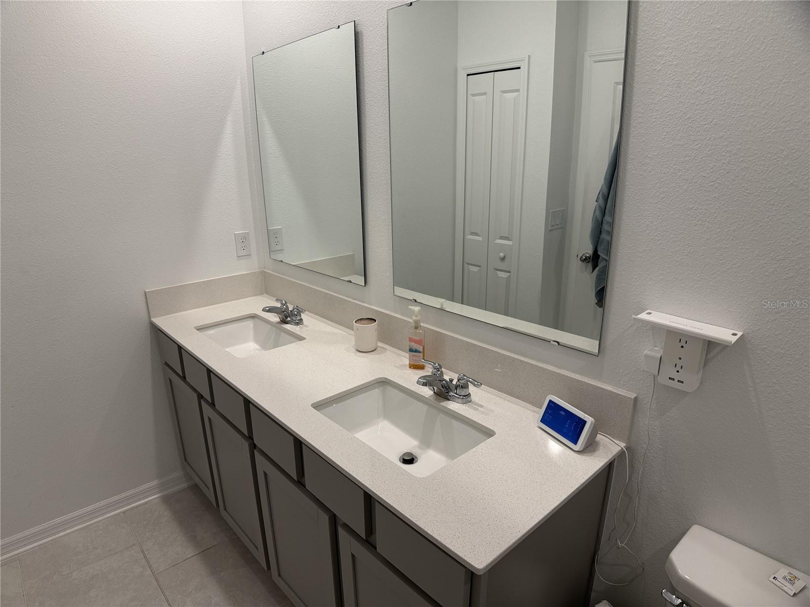 Image 12 of 30 For 3919 Willowbrook Drive