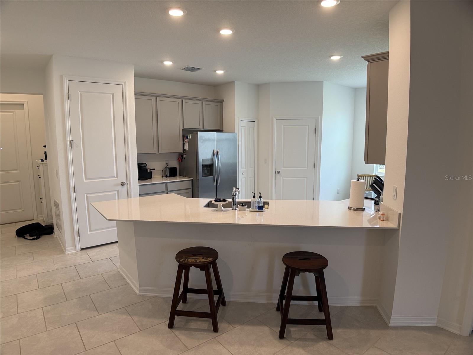 Image 5 of 30 For 3919 Willowbrook Drive