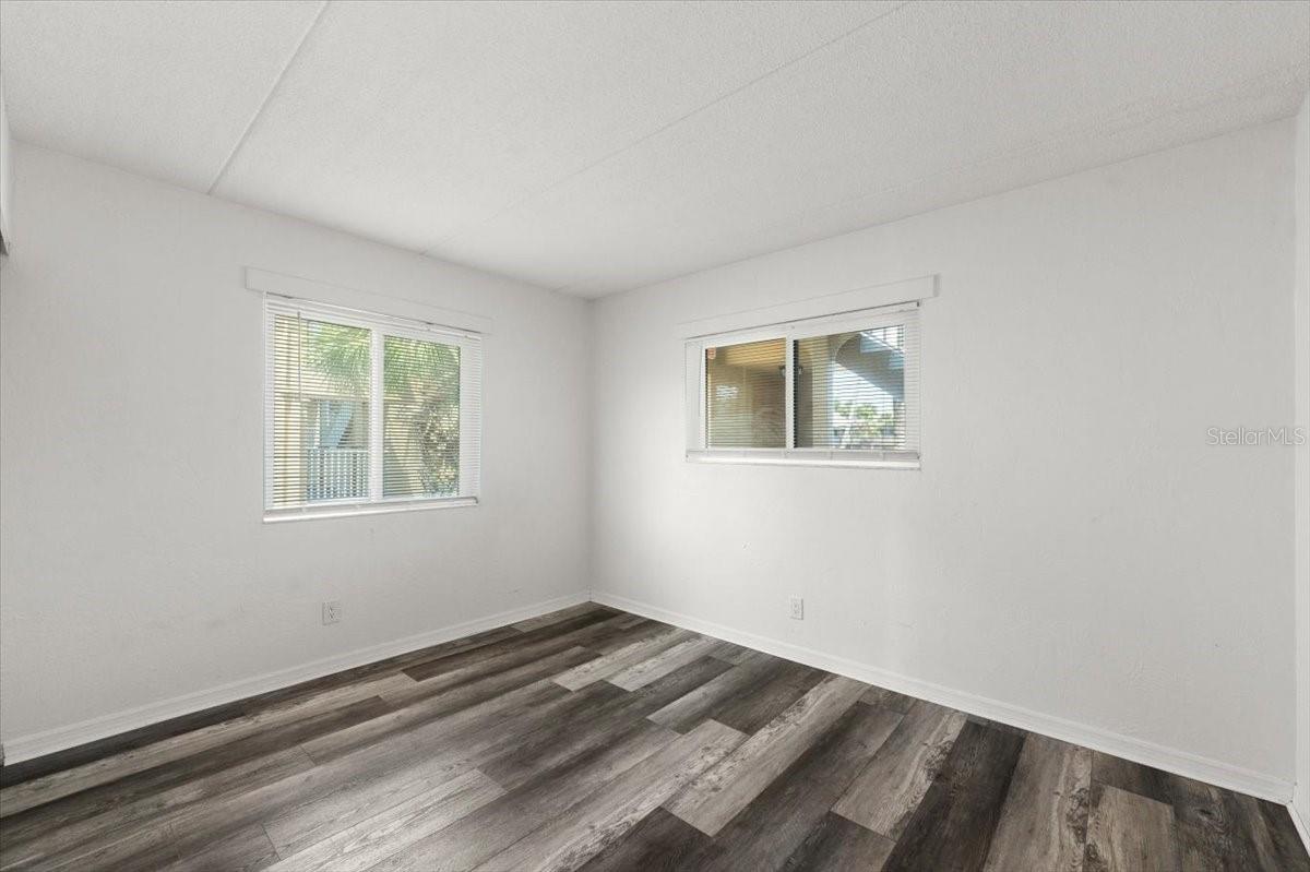 Image 12 of 30 For 411 Halifax Avenue 212