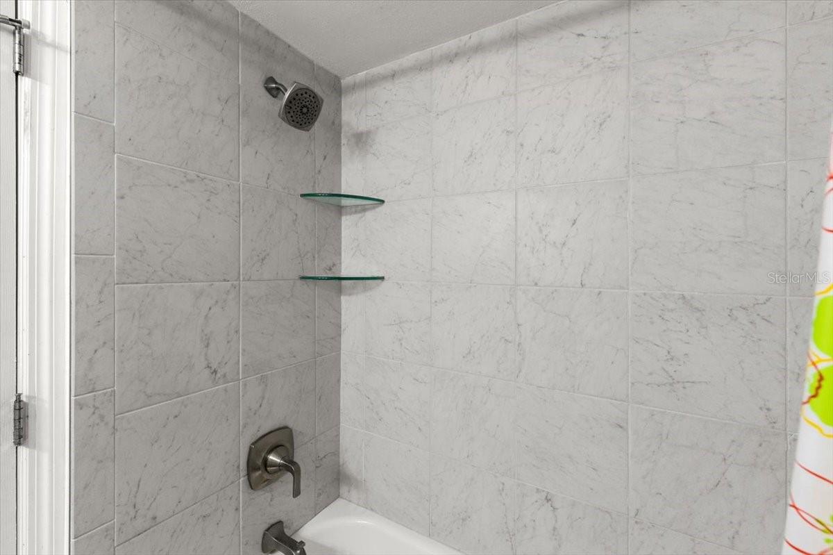 Image 14 of 30 For 411 Halifax Avenue 212