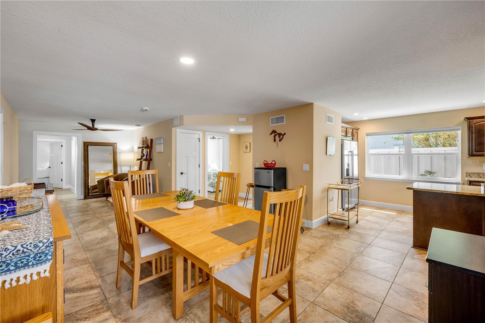Image 18 of 79 For 206 Kirkland Road