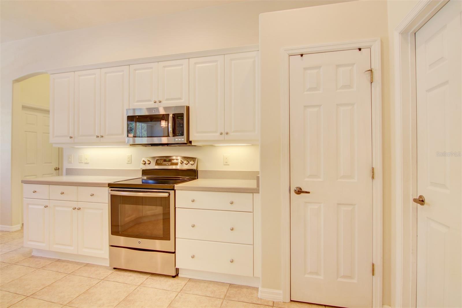 Image 11 of 43 For 3288 Spruce Creek Glen