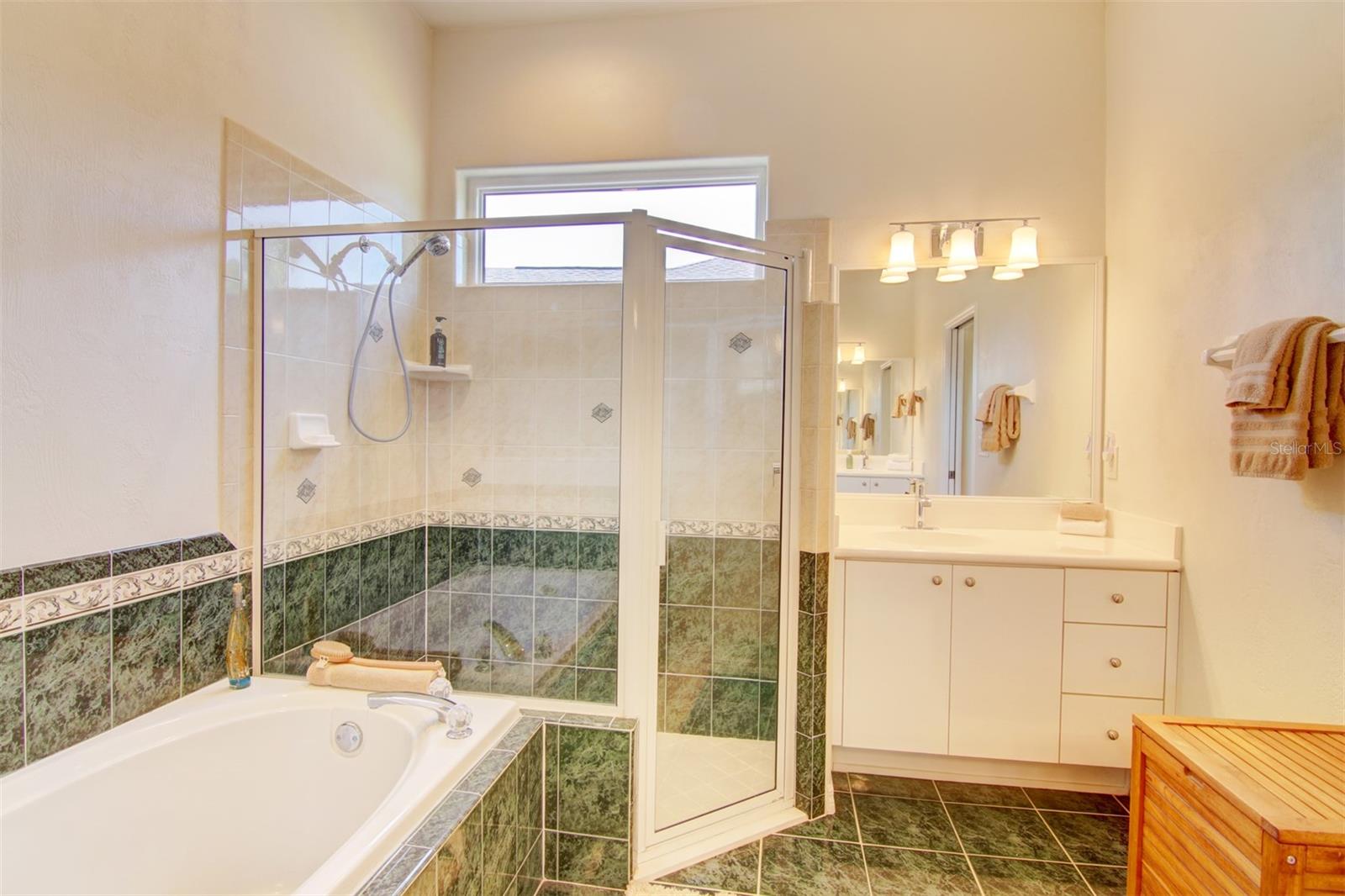 Image 20 of 43 For 3288 Spruce Creek Glen