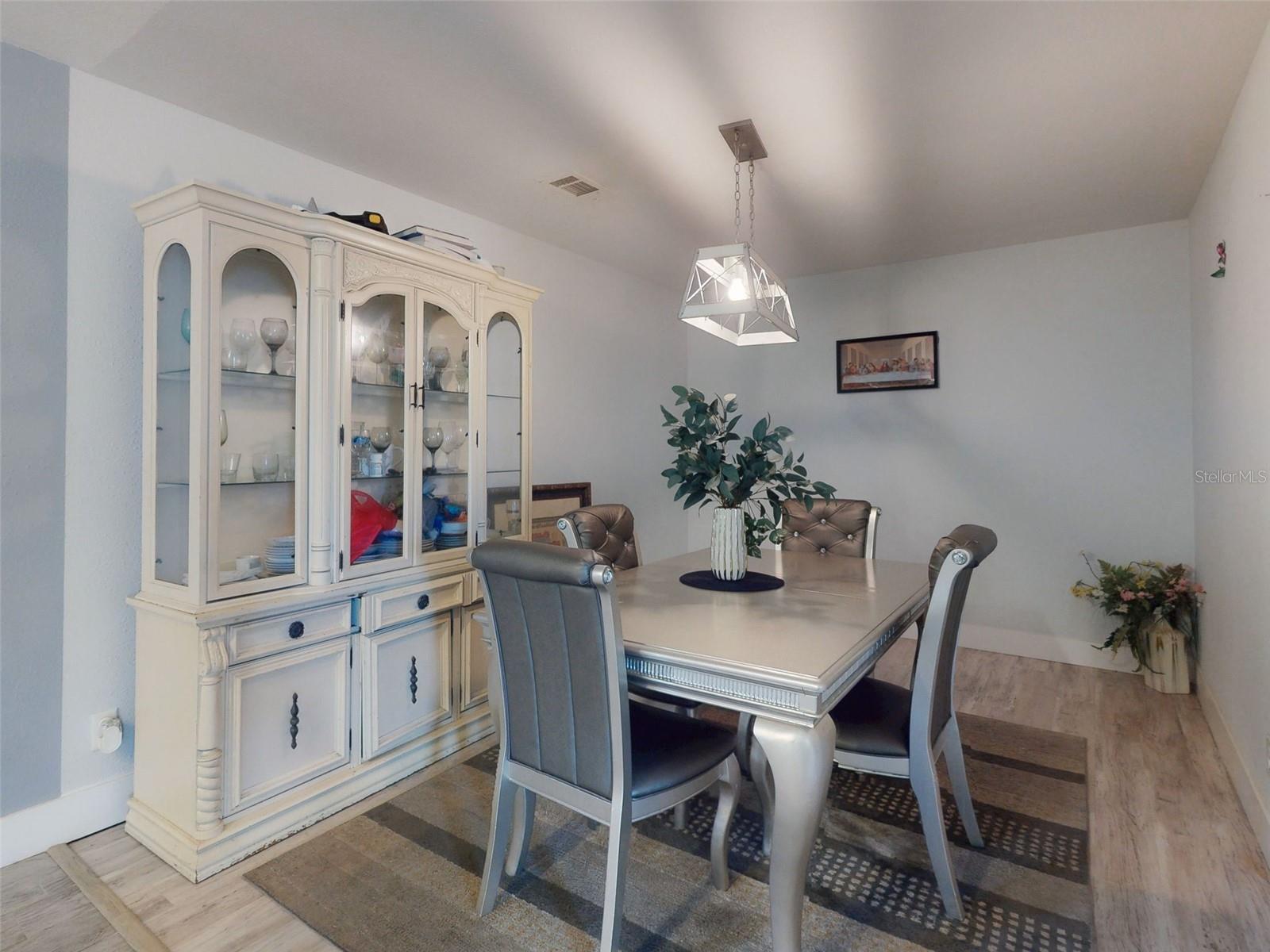Image 14 of 39 For 5476 Bayshore Drive
