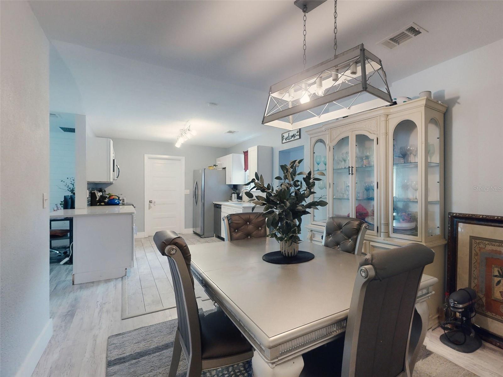 Image 15 of 39 For 5476 Bayshore Drive