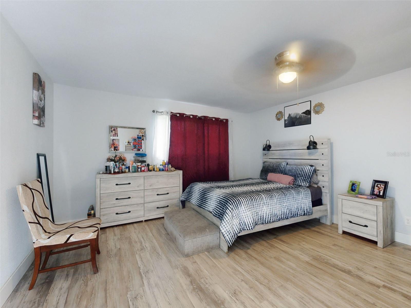 Image 17 of 39 For 5476 Bayshore Drive