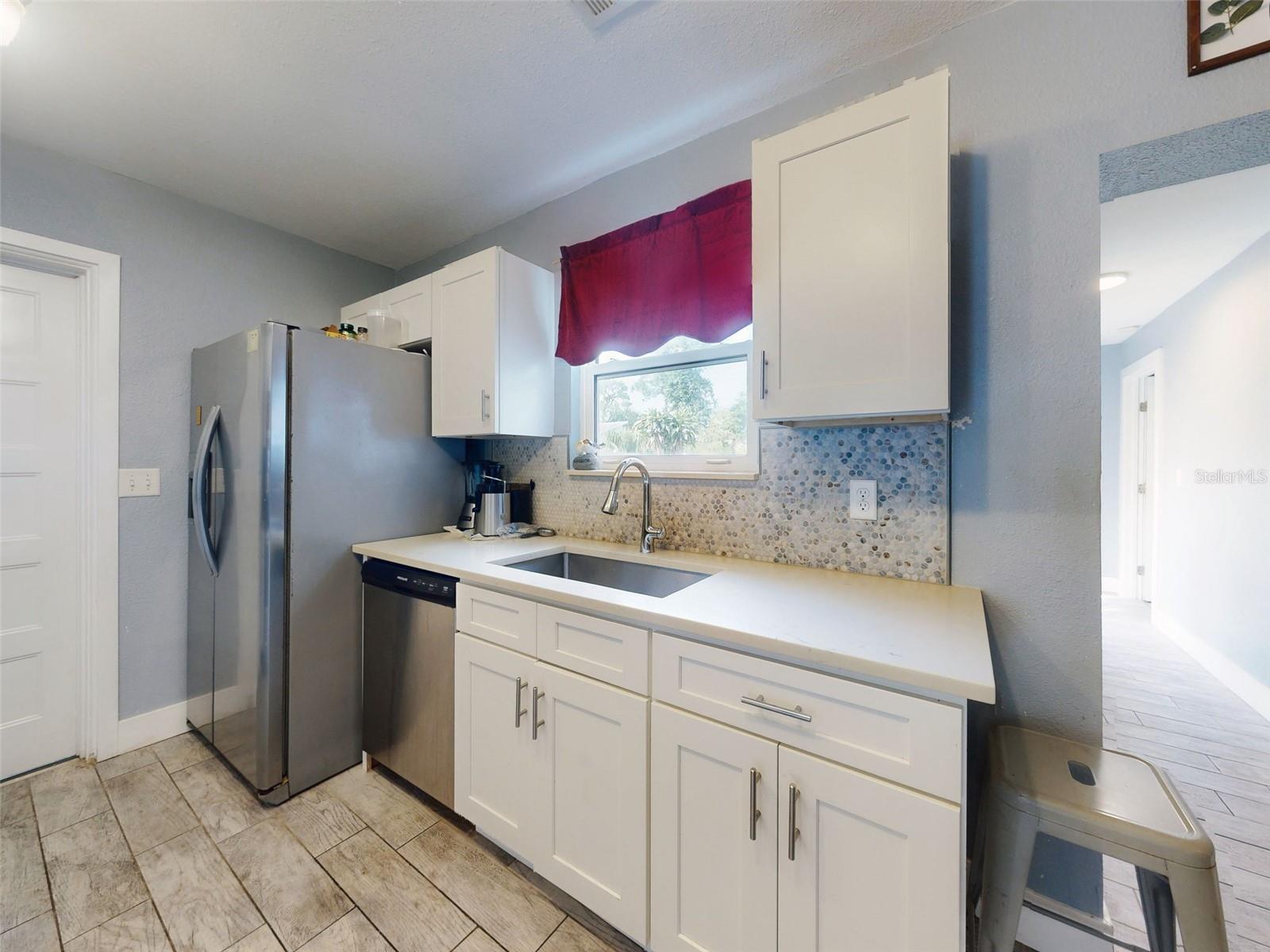 Image 9 of 39 For 5476 Bayshore Drive