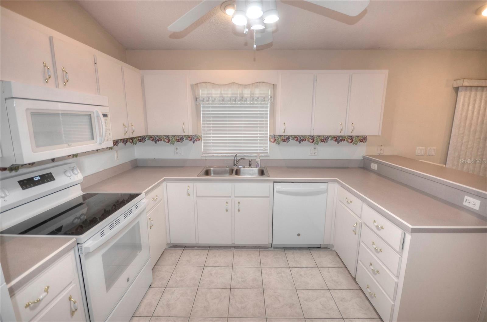 Image 7 of 22 For 2944 Mango Tree Drive