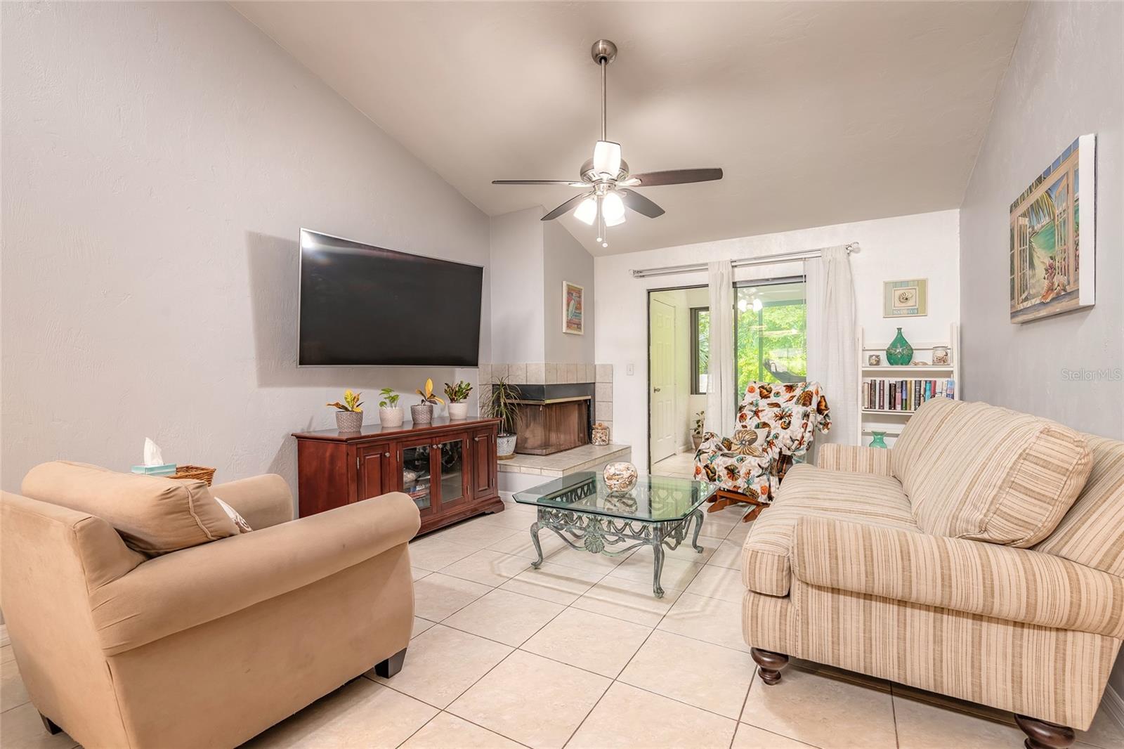 Image 3 of 31 For 1237 Charter Oaks Circle