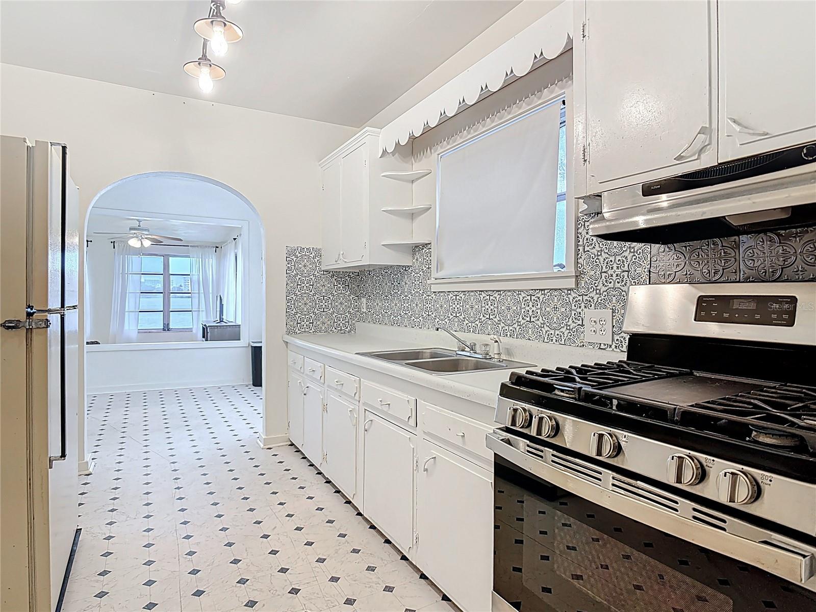 Image 19 of 57 For 255 Lexington Drive