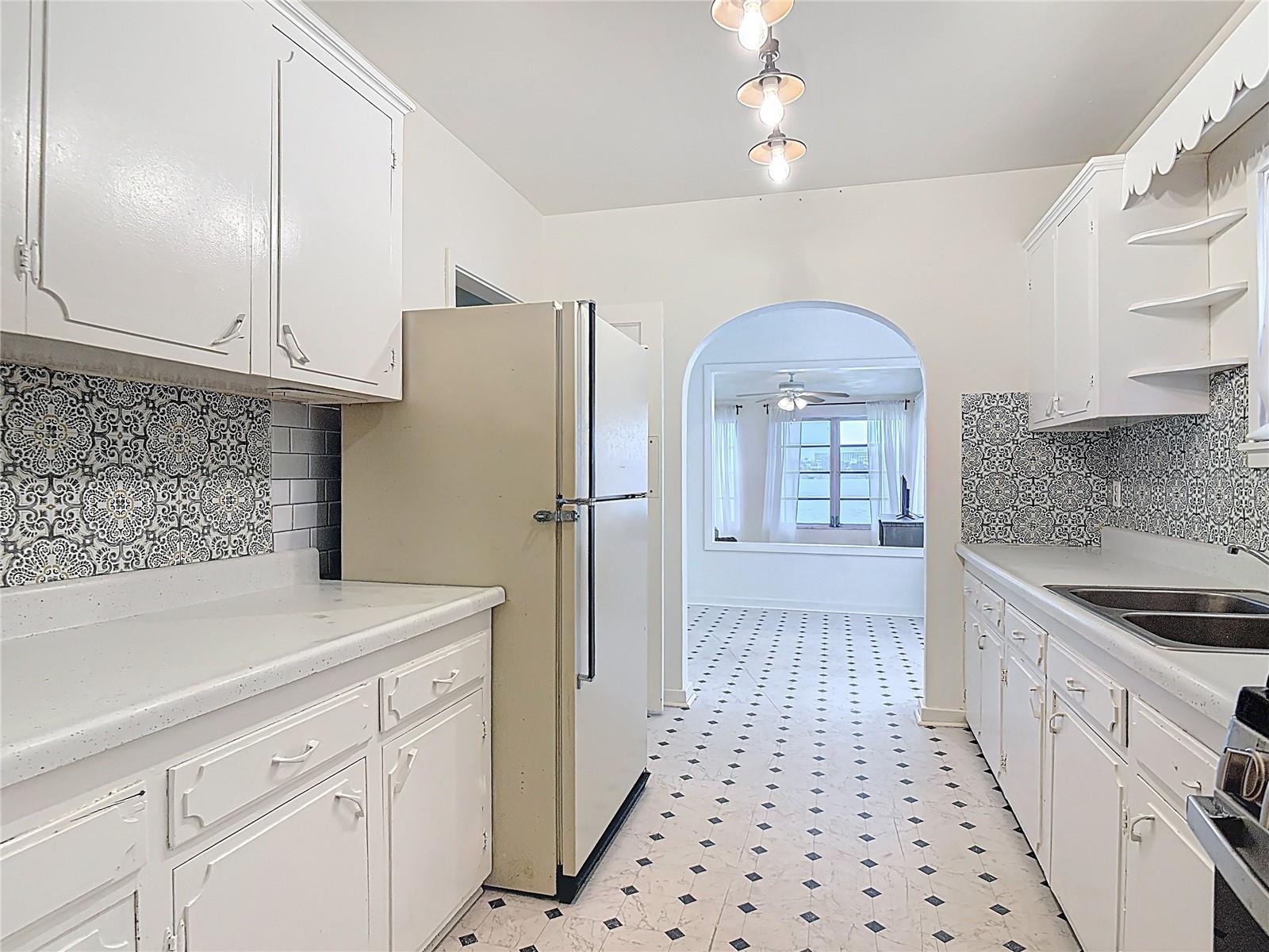 Image 20 of 57 For 255 Lexington Drive