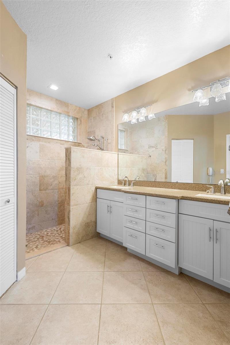 Image 18 of 34 For 438 Bouchelle Drive 105
