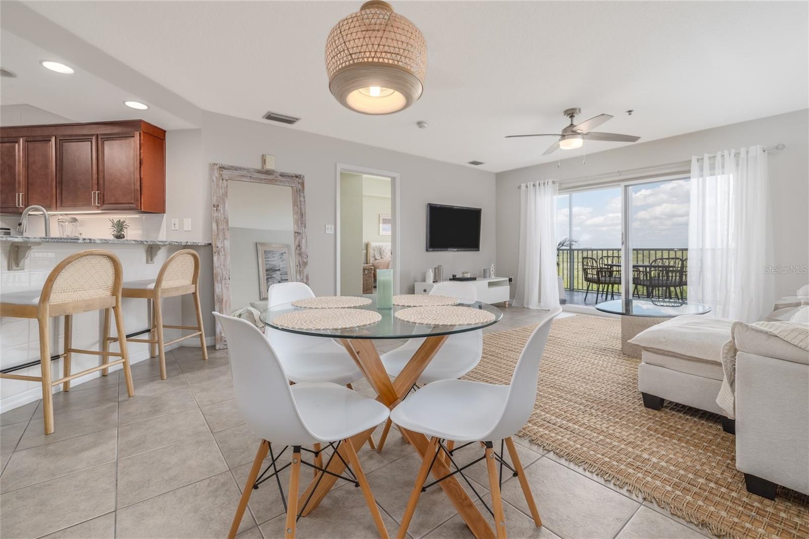 Image 18 of 41 For 5300 Atlantic Avenue 5-502