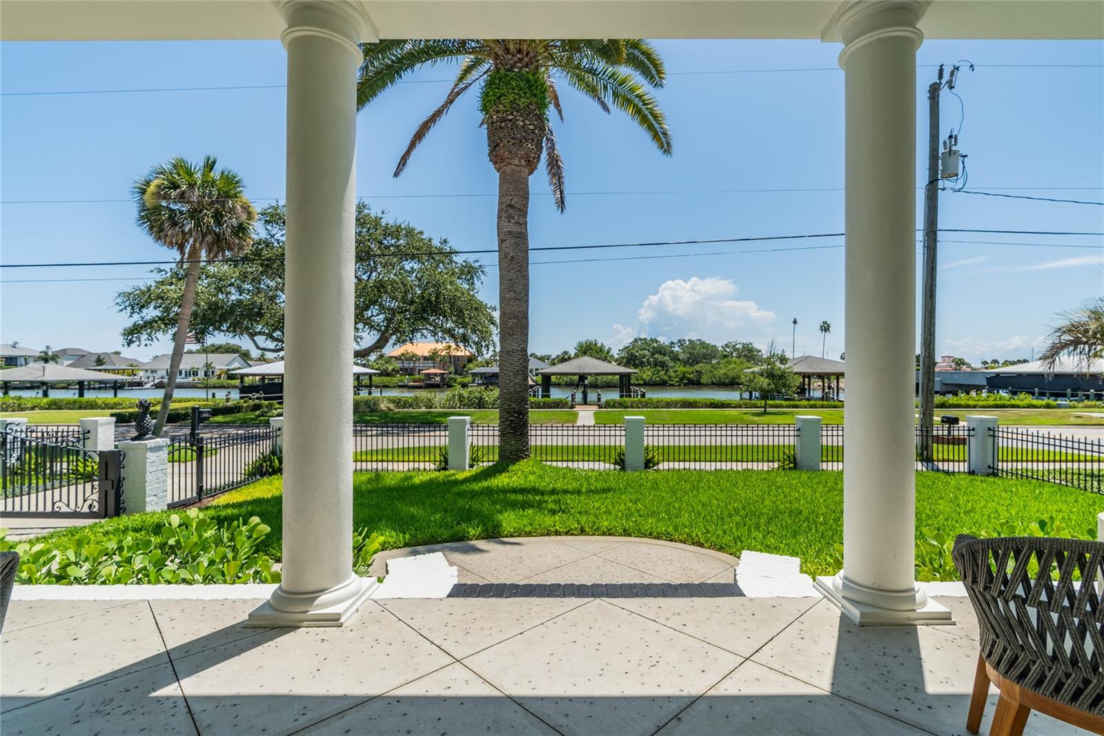 Image 10 of 76 For 1212 Riverside Drive