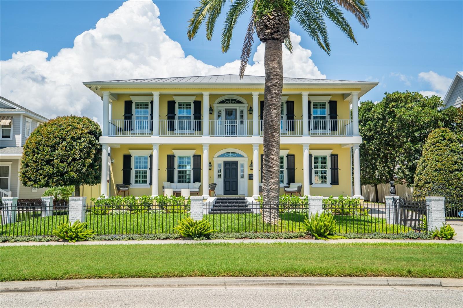 Image 6 of 76 For 1212 Riverside Drive