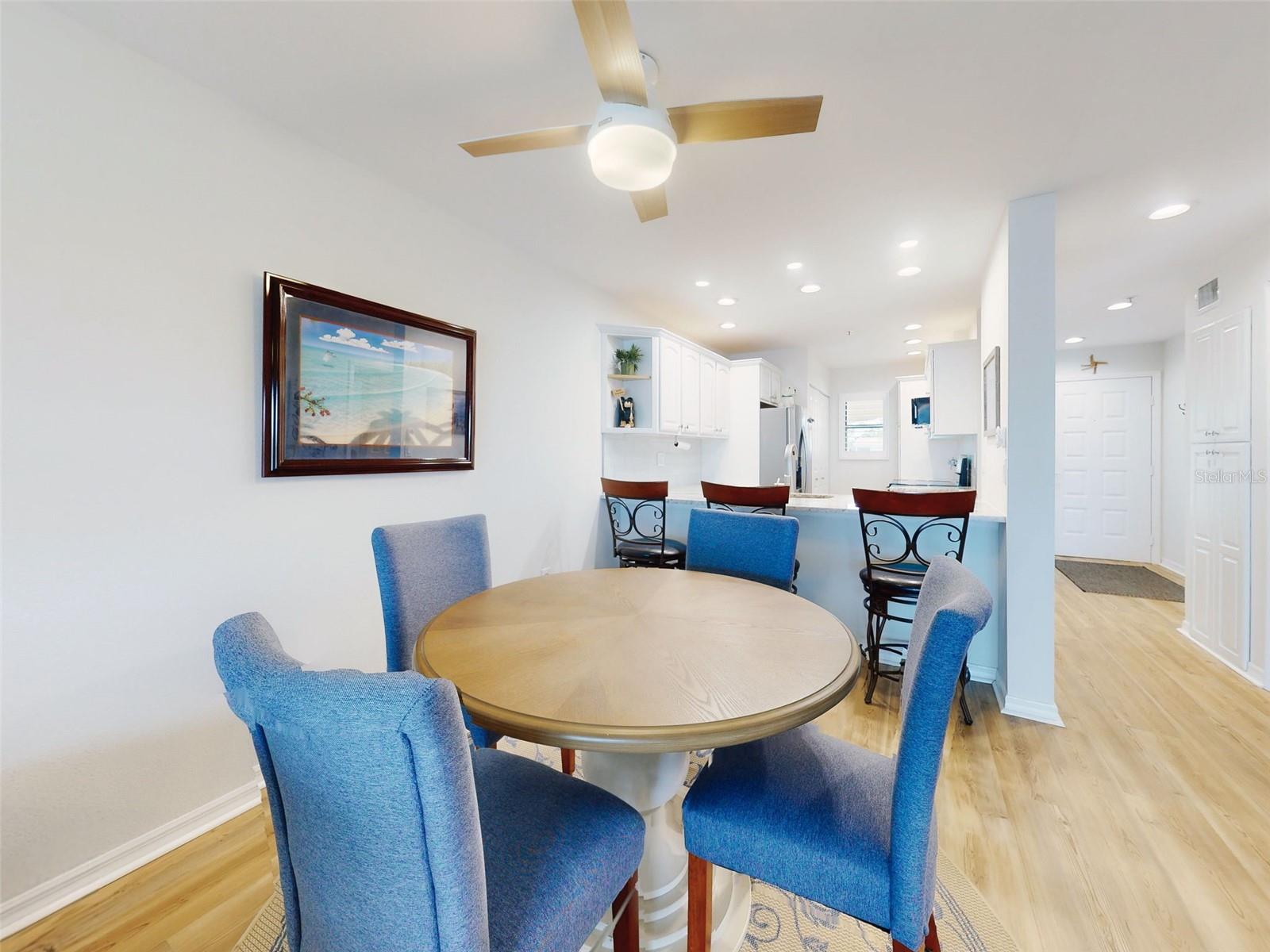 Image 12 of 48 For 454 Bouchelle Drive 202