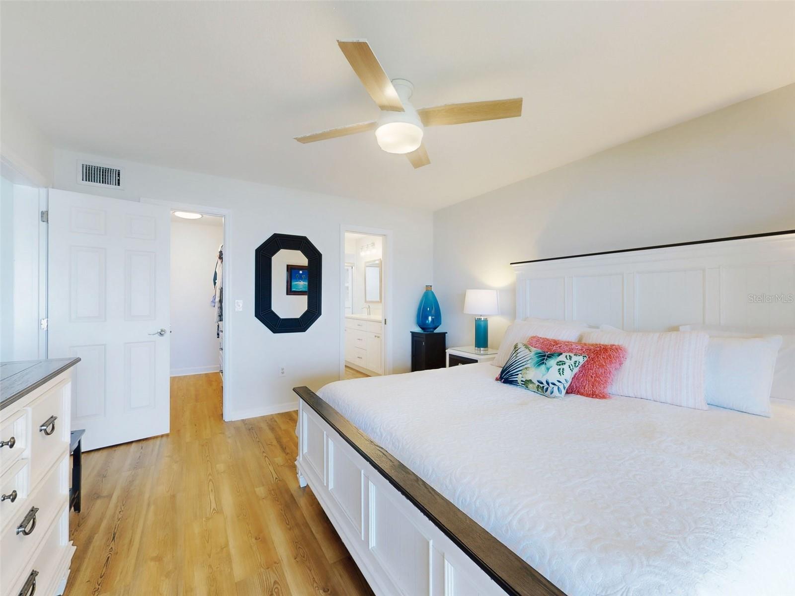 Image 20 of 48 For 454 Bouchelle Drive 202