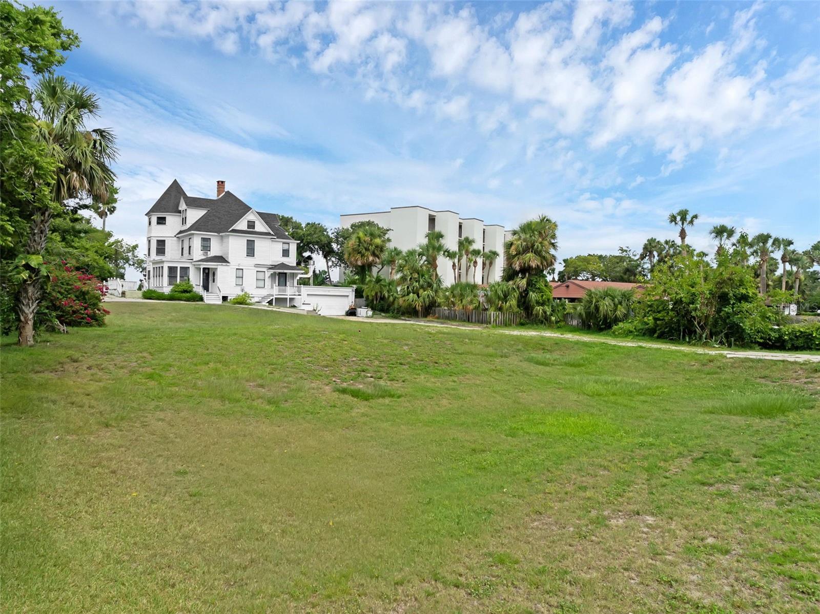 Image 2 of 57 For 1000 Peninsula Drive