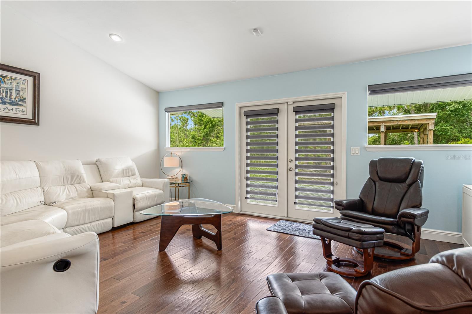 Image 19 of 44 For 915 Club House Boulevard