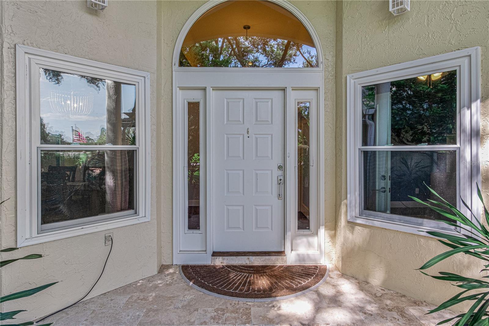 Image 3 of 44 For 915 Club House Boulevard