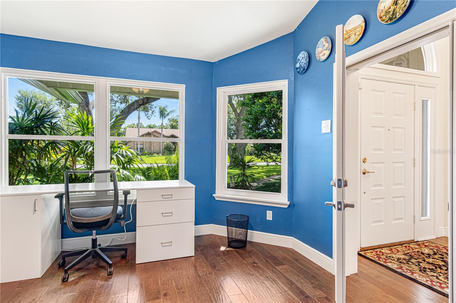 Image 6 of 44 For 915 Club House Boulevard
