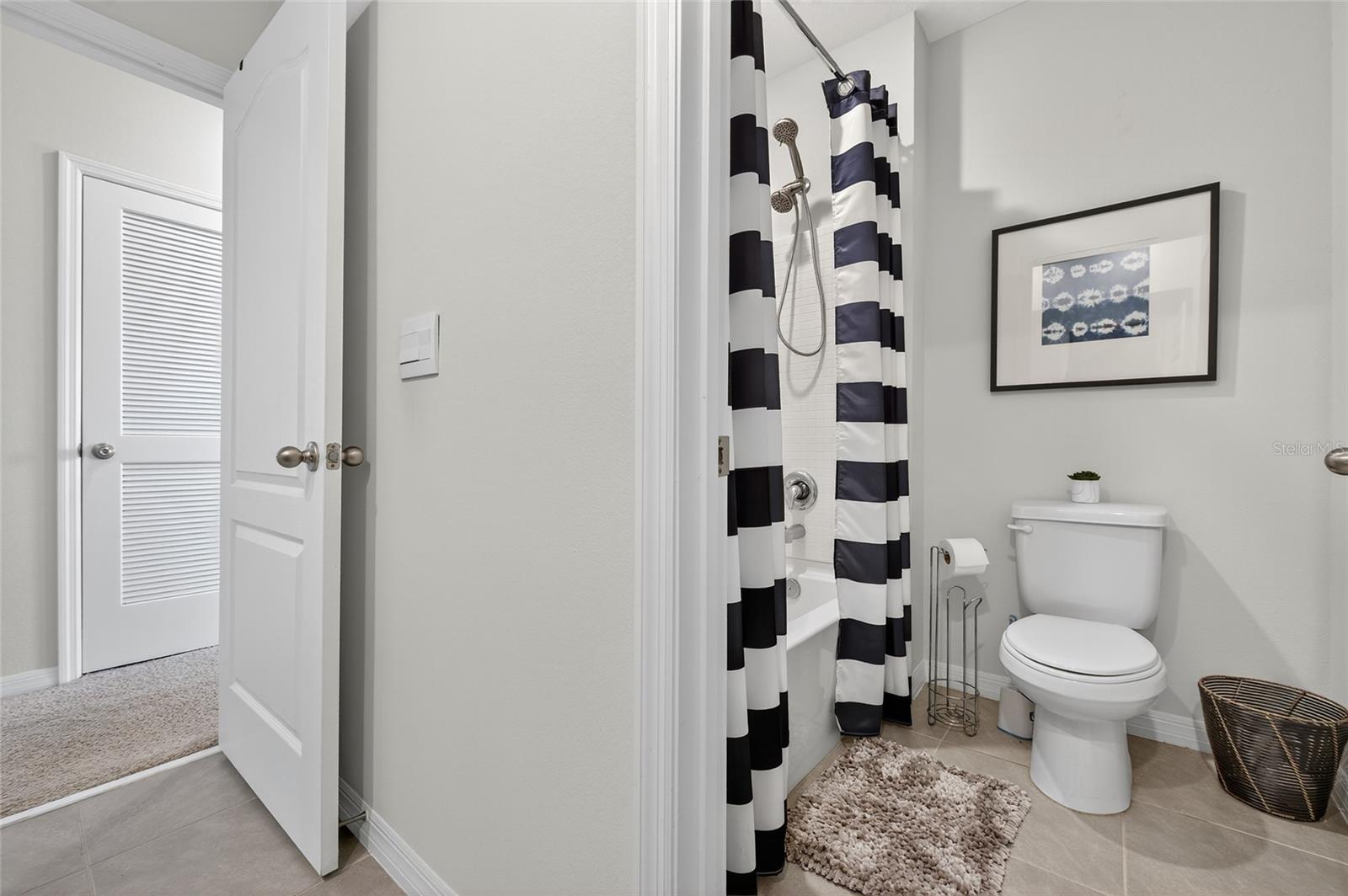 Image 33 of 52 For 2667 Neverland Drive