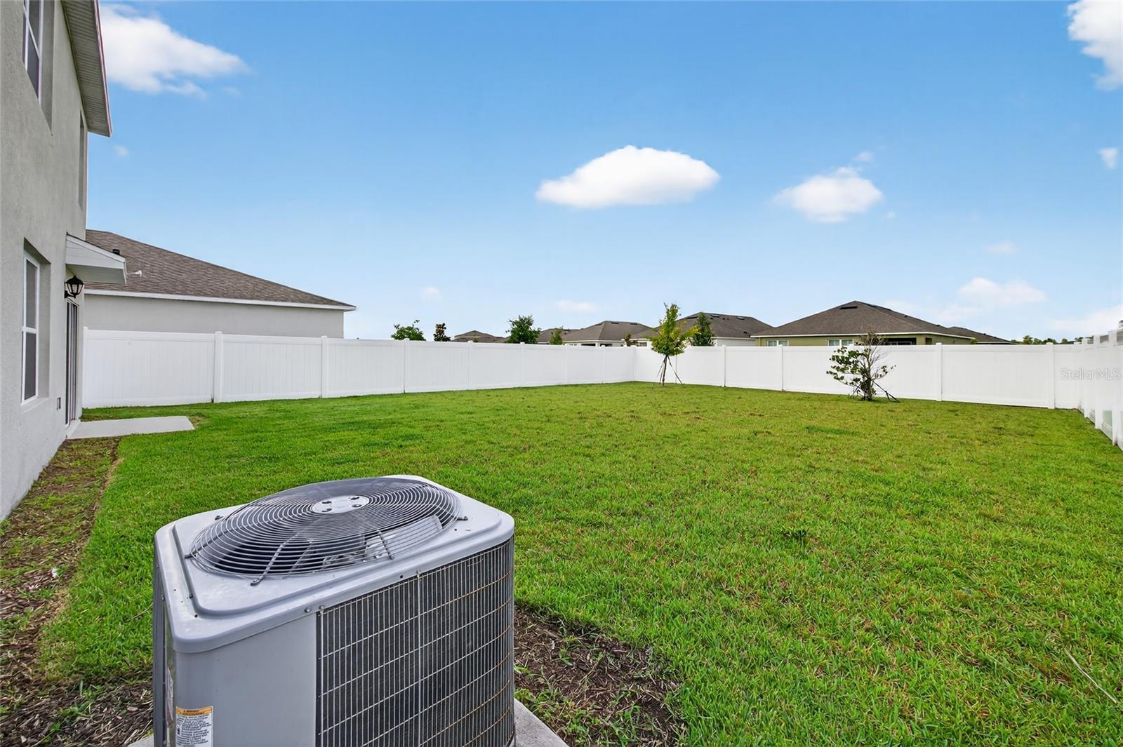Image 39 of 52 For 2667 Neverland Drive