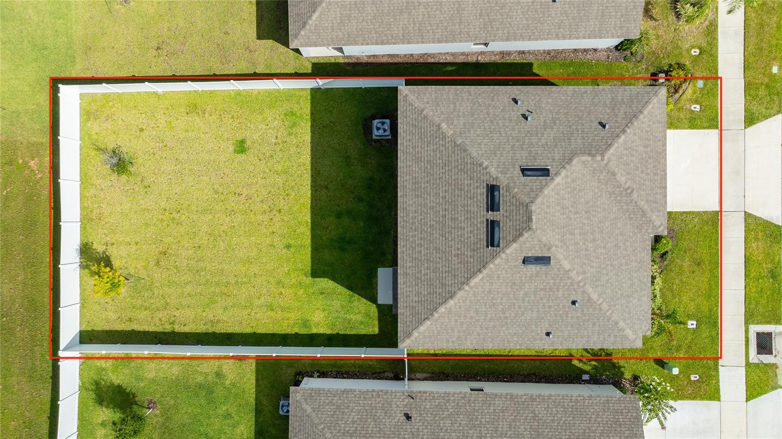 Image 4 of 52 For 2667 Neverland Drive