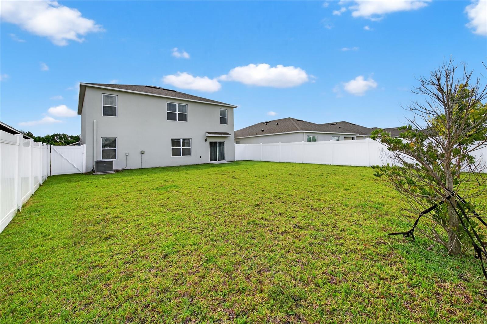 Image 44 of 52 For 2667 Neverland Drive