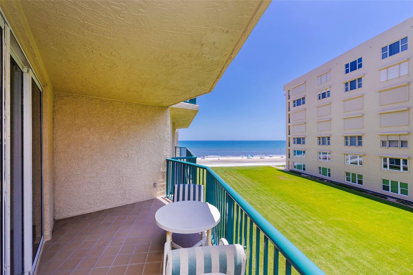 Image 10 of 46 For 4555 Atlantic Avenue 4310