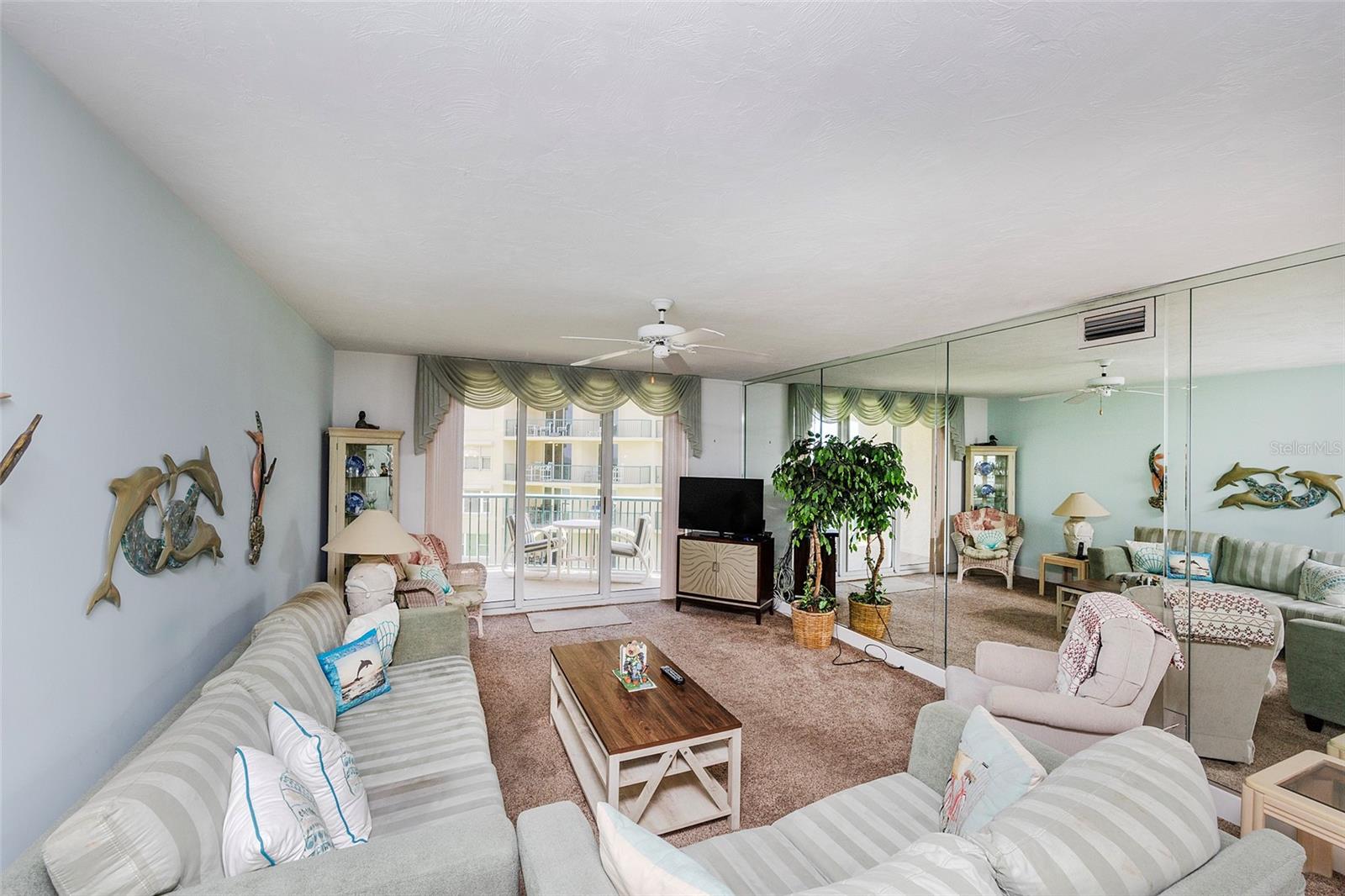 Image 16 of 46 For 4555 Atlantic Avenue 4310