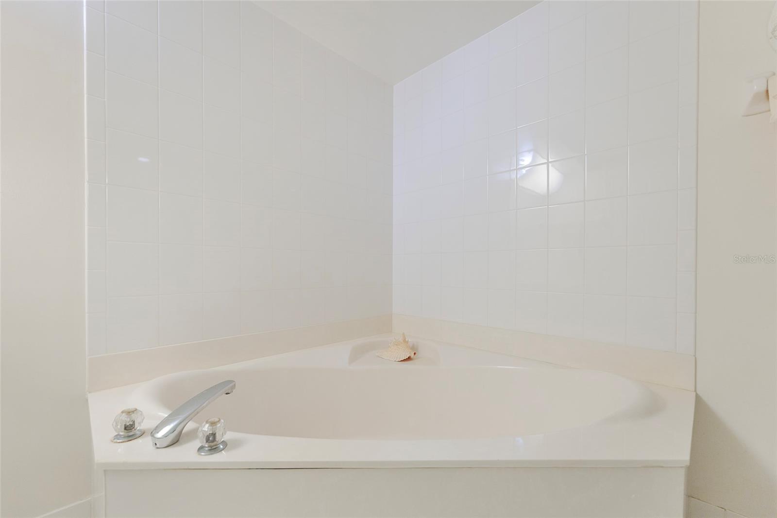 Image 23 of 46 For 4555 Atlantic Avenue 4310