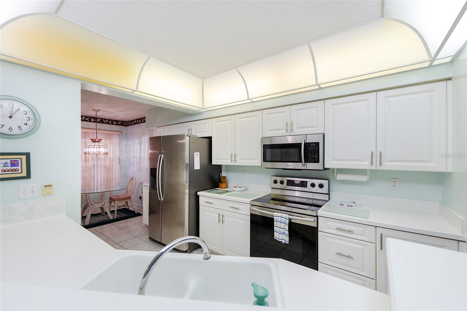 Image 40 of 46 For 4555 Atlantic Avenue 4310