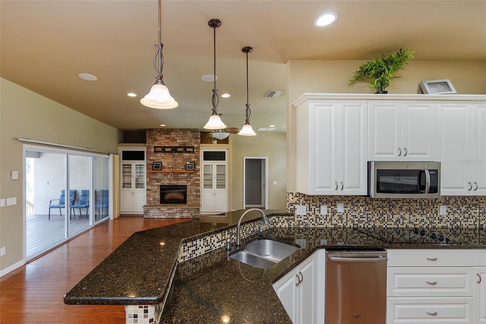 Image 31 of 66 For 6065 Spruce Point Circle