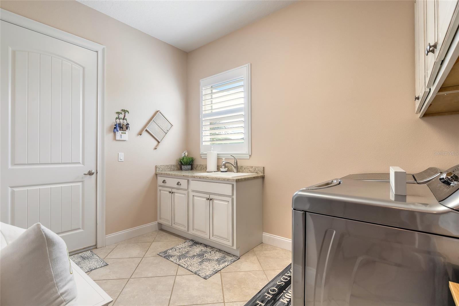 Image 29 of 46 For 2939 Bella Flore Terrace