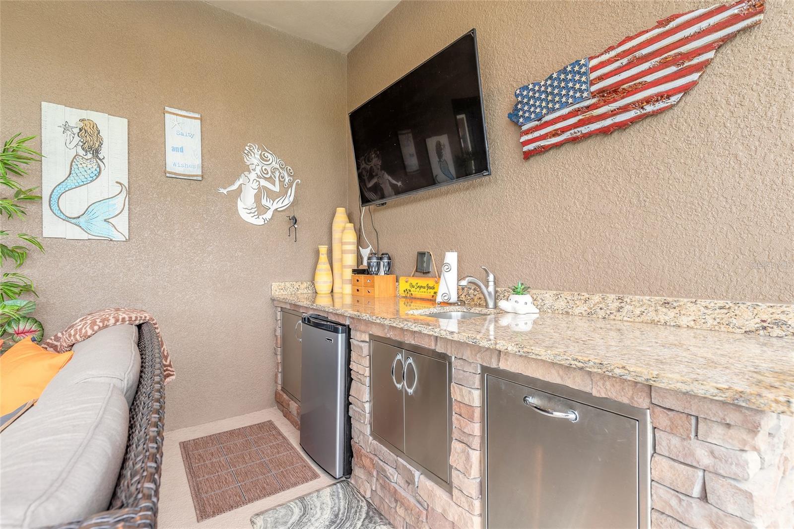 Image 32 of 46 For 2939 Bella Flore Terrace