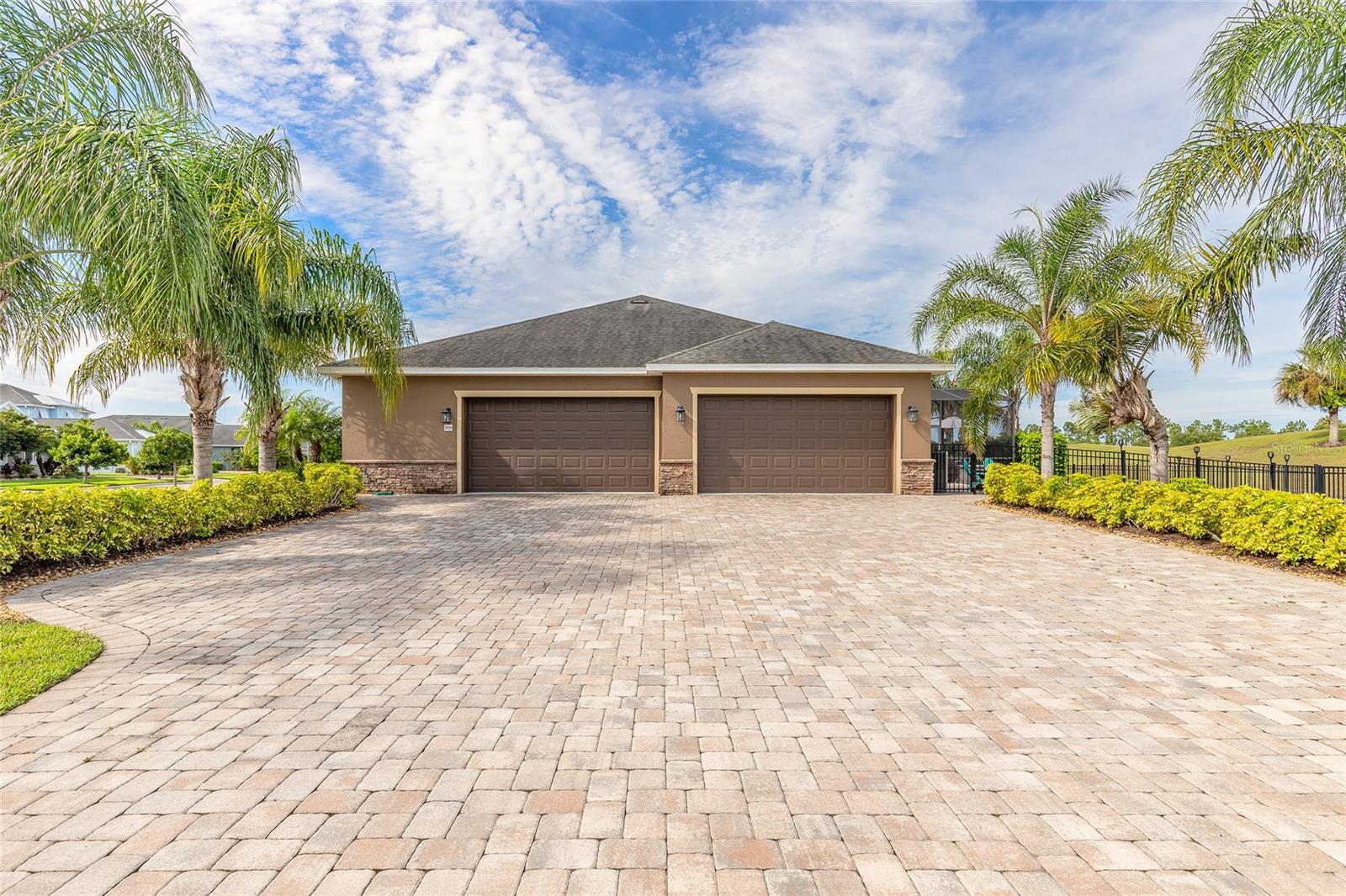 Image 5 of 46 For 2939 Bella Flore Terrace