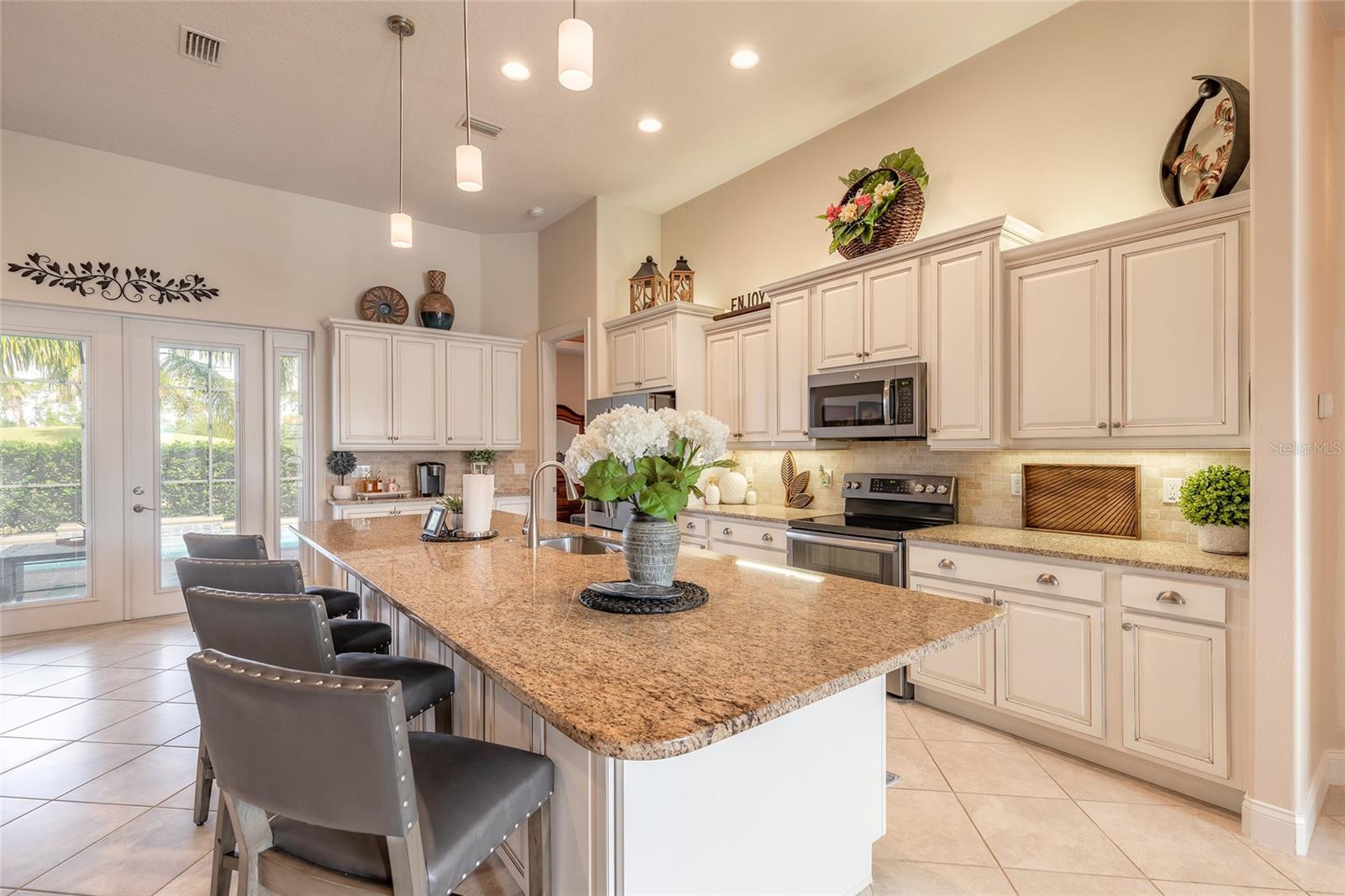 Image 9 of 46 For 2939 Bella Flore Terrace