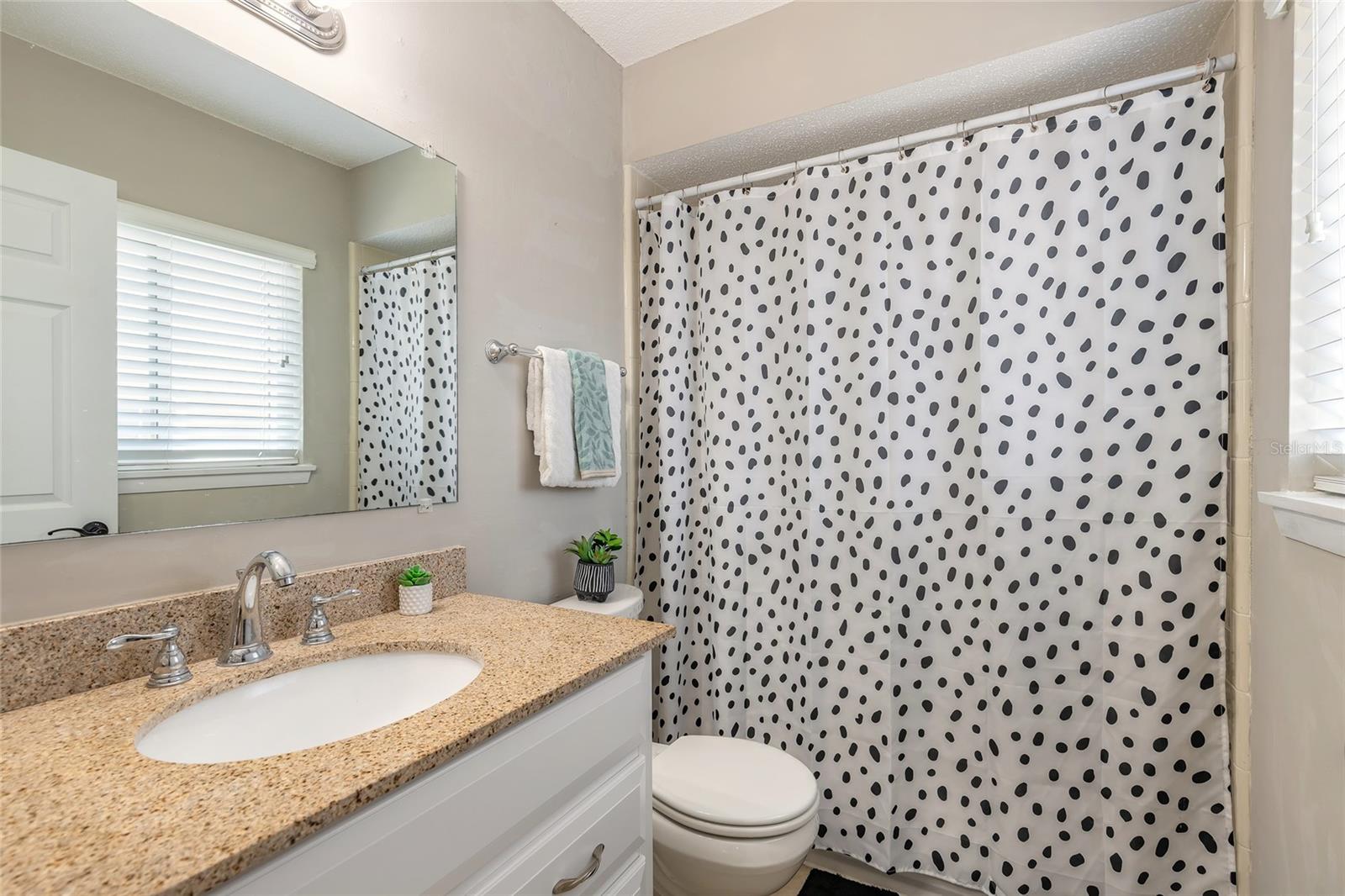 Image 33 of 46 For 2898 Ocean Shore Boulevard 5020