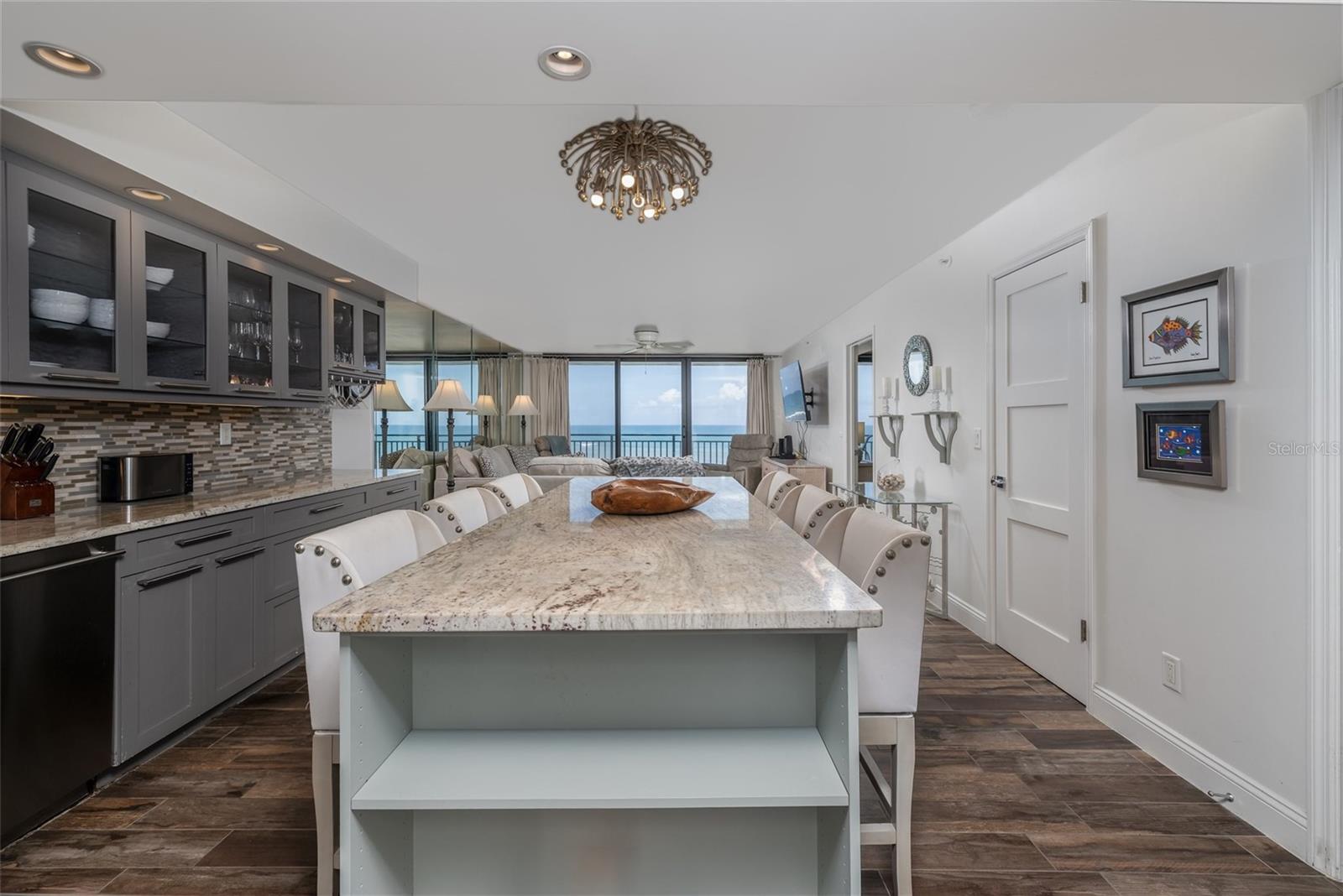 Image 13 of 43 For 2555 Atlantic Avenue 302