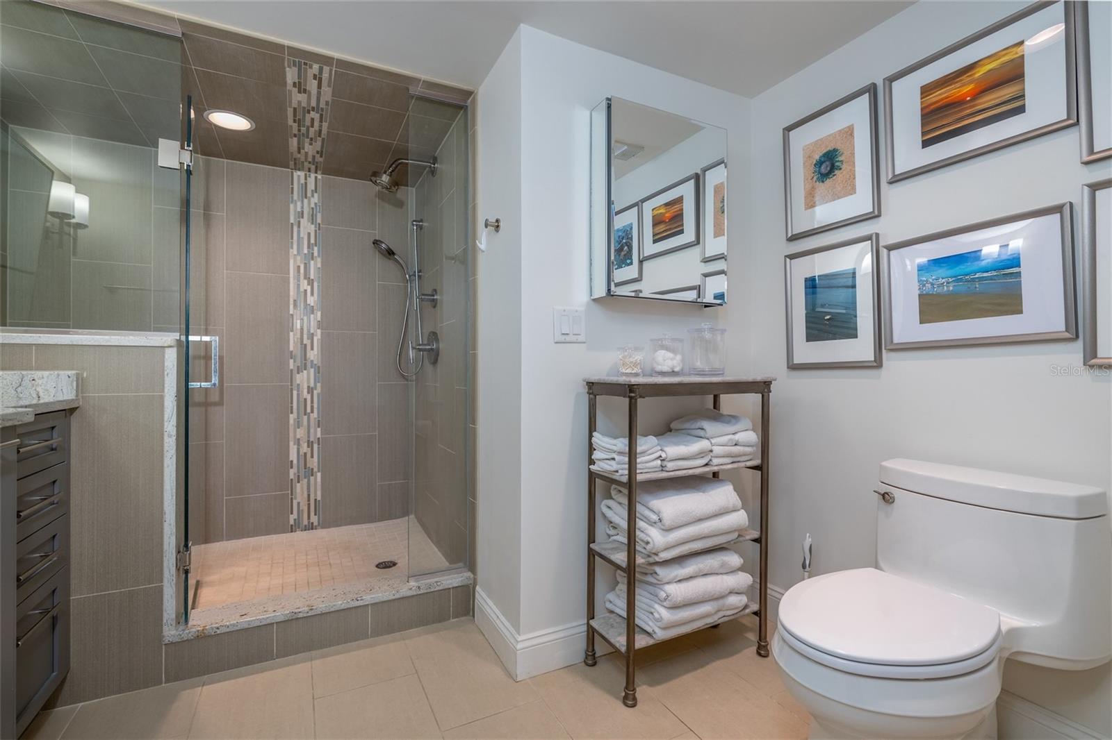 Image 20 of 43 For 2555 Atlantic Avenue 302