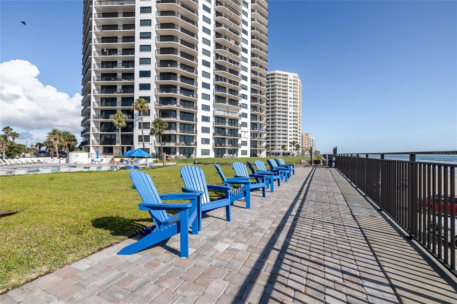 Image 37 of 43 For 2555 Atlantic Avenue 302