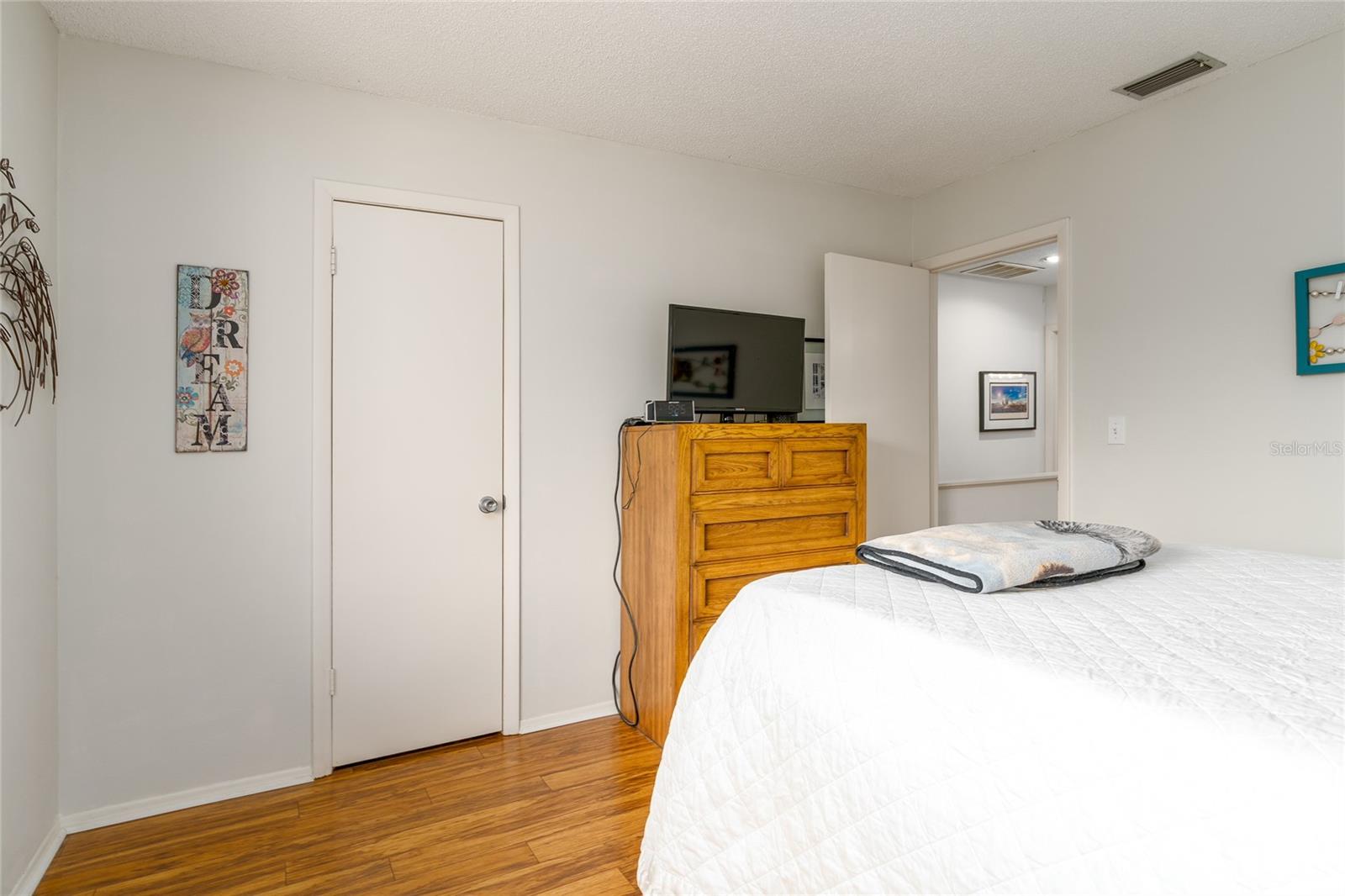 Image 14 of 35 For 247 Club House Boulevard 247