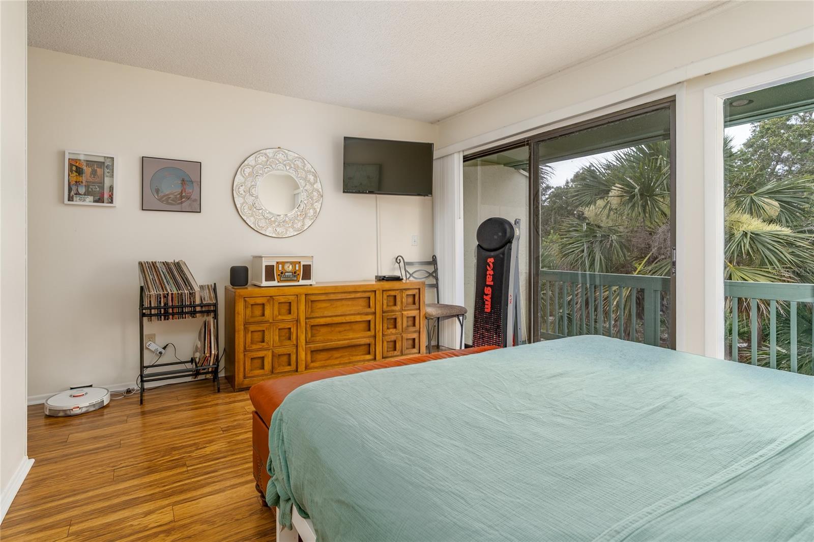 Image 18 of 35 For 247 Club House Boulevard 247
