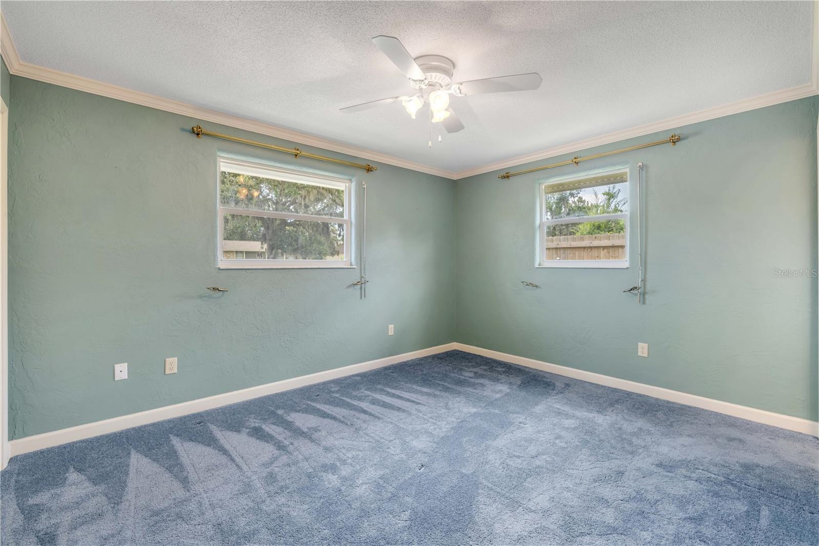 Image 32 of 50 For 2416 Pine Tree Drive