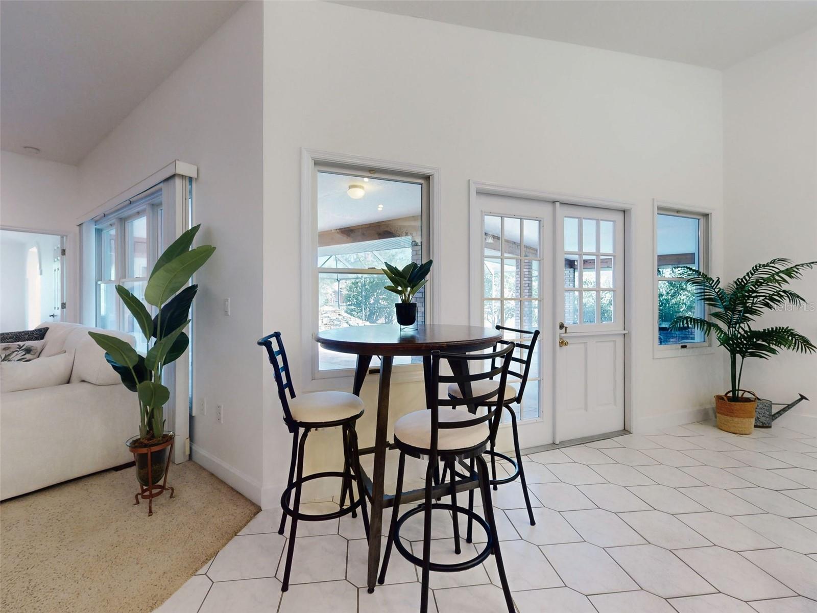 Image 13 of 62 For 1651 Seabury Point Road Nw